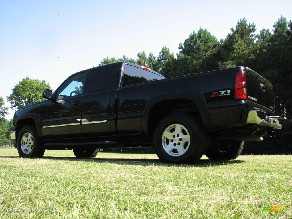 2005 Silverado 1500 Z71 Extended Cab 4x4 - Black / Dark Charcoal photo #8