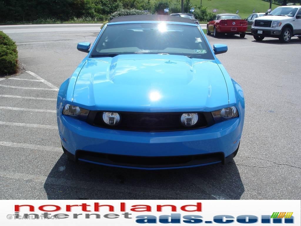 2010 Mustang GT Premium Convertible - Grabber Blue / Charcoal Black/Grabber Blue photo #3