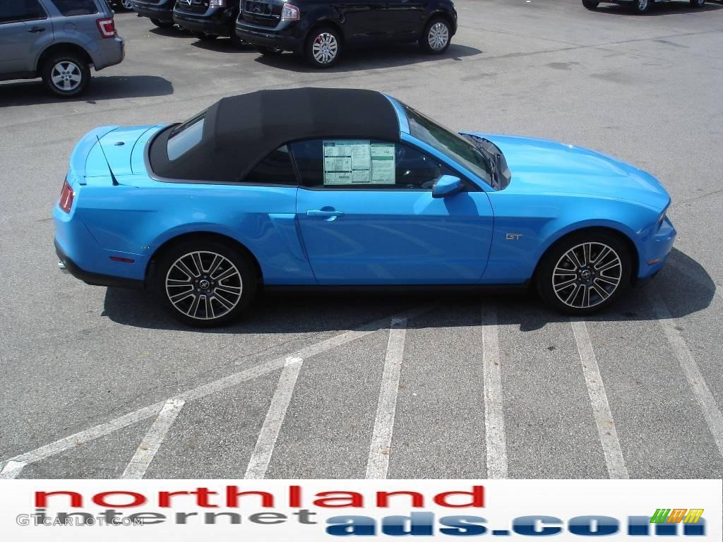 2010 Mustang GT Premium Convertible - Grabber Blue / Charcoal Black/Grabber Blue photo #5