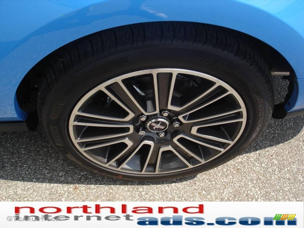 2010 Mustang GT Premium Convertible - Grabber Blue / Charcoal Black/Grabber Blue photo #15