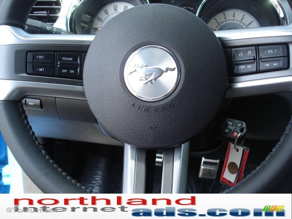 2010 Mustang GT Premium Convertible - Grabber Blue / Charcoal Black/Grabber Blue photo #19