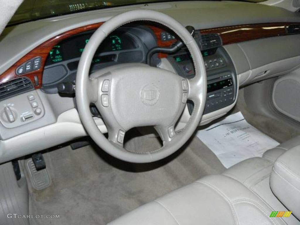 2004 DeVille Sedan - Cashmere / Shale photo #23