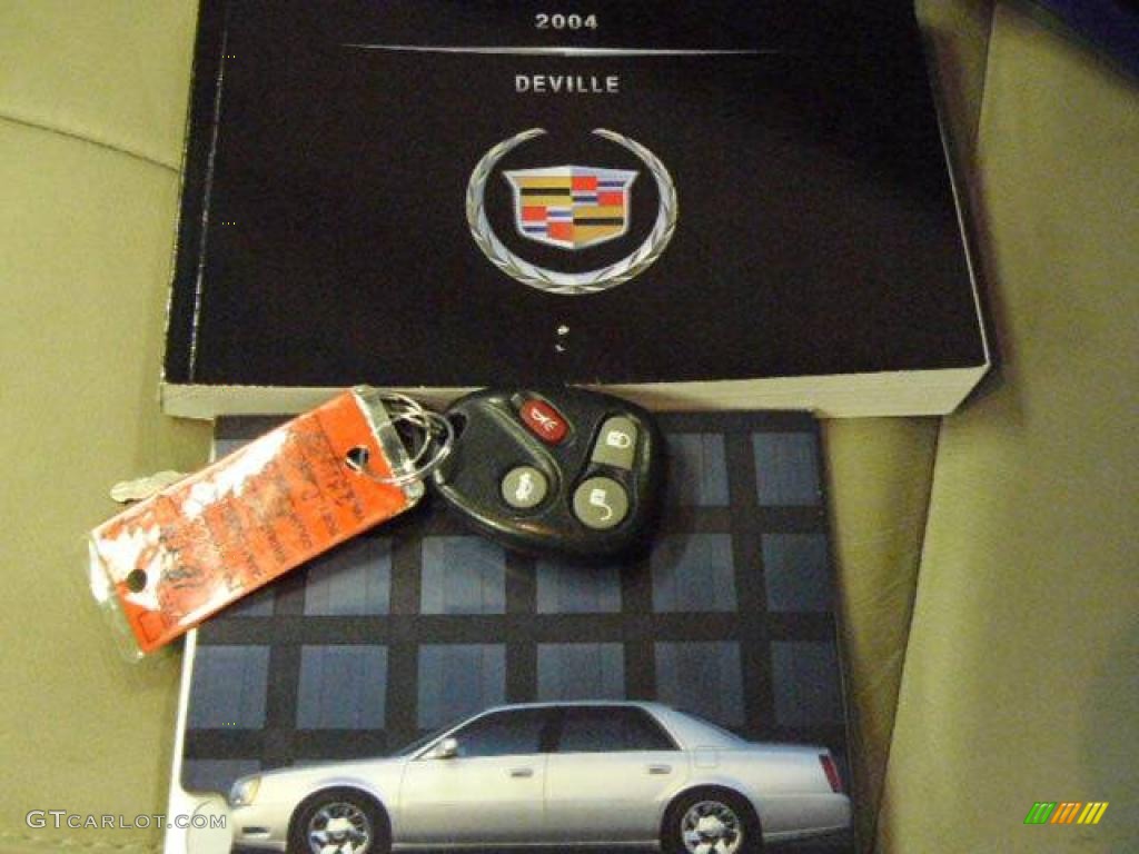 2004 DeVille Sedan - Cashmere / Shale photo #37