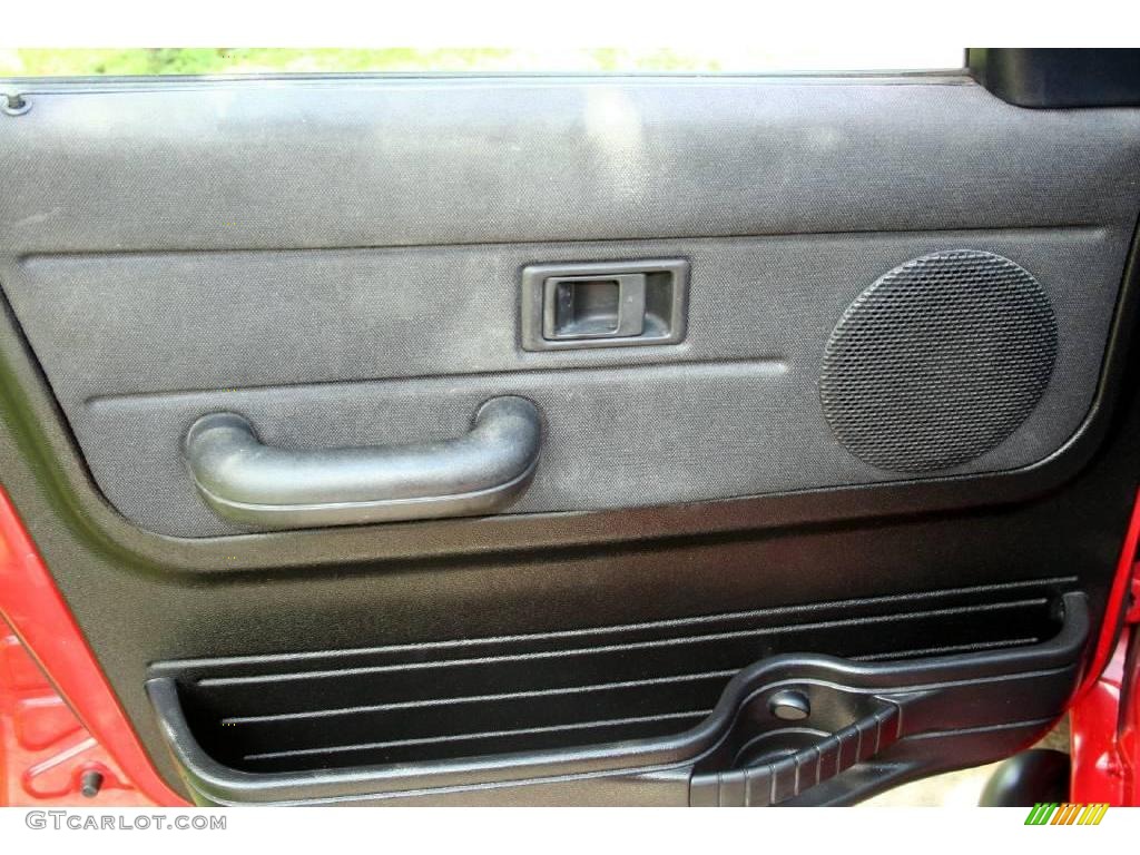 2002 Freelander S - Alveston Red / Black photo #37