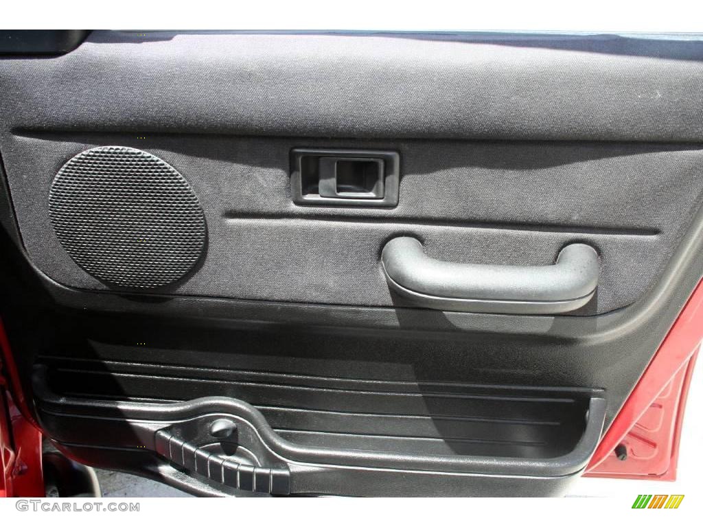 2002 Freelander S - Alveston Red / Black photo #38