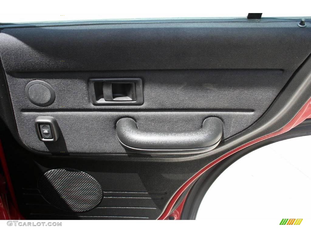 2002 Freelander S - Alveston Red / Black photo #40