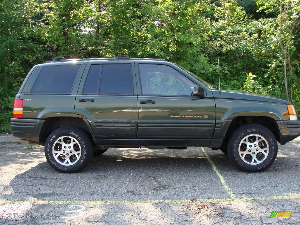 1997 Grand Cherokee Orvis 4x4 - Moss Green Pearl / Camel photo #3