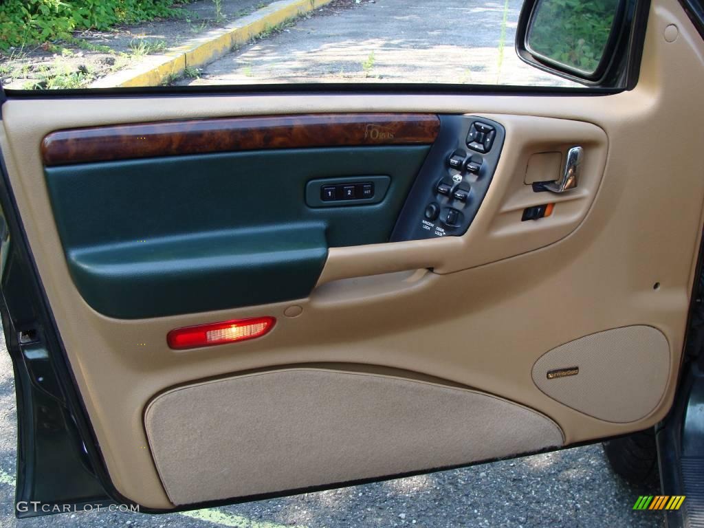1997 Grand Cherokee Orvis 4x4 - Moss Green Pearl / Camel photo #9