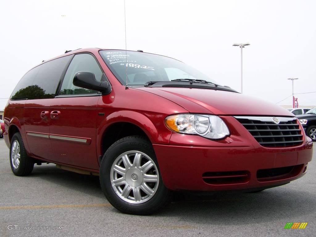 2007 Town & Country Touring - Inferno Red Crystal Pearl / Dark Khaki/Light Graystone photo #1