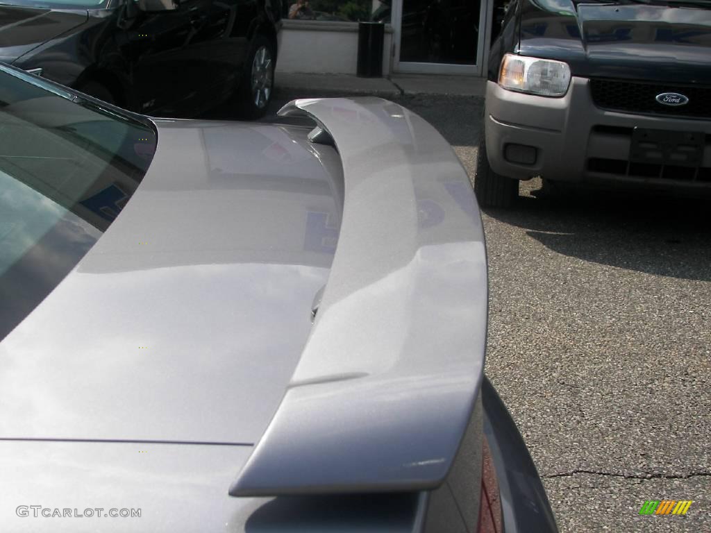 2006 Mustang V6 Premium Coupe - Tungsten Grey Metallic / Dark Charcoal photo #10