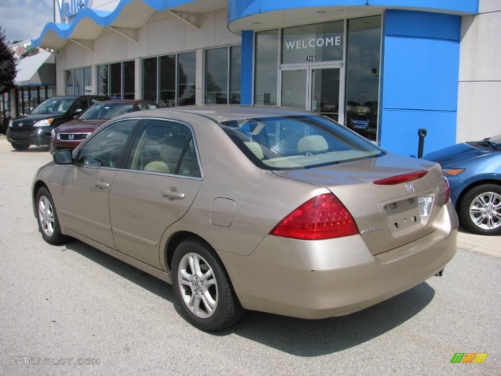 2006 Accord EX Sedan - Desert Mist Metallic / Ivory photo #4