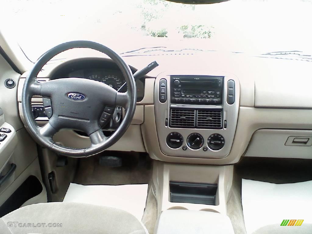 2003 Explorer XLT 4x4 - True Blue Metallic / Medium Parchment Beige photo #5