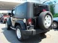 Black - Wrangler X 4x4 Photo No. 4
