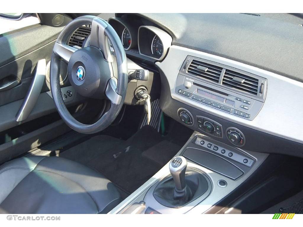 2003 Z4 3.0i Roadster - Sterling Grey Metallic / Black photo #12