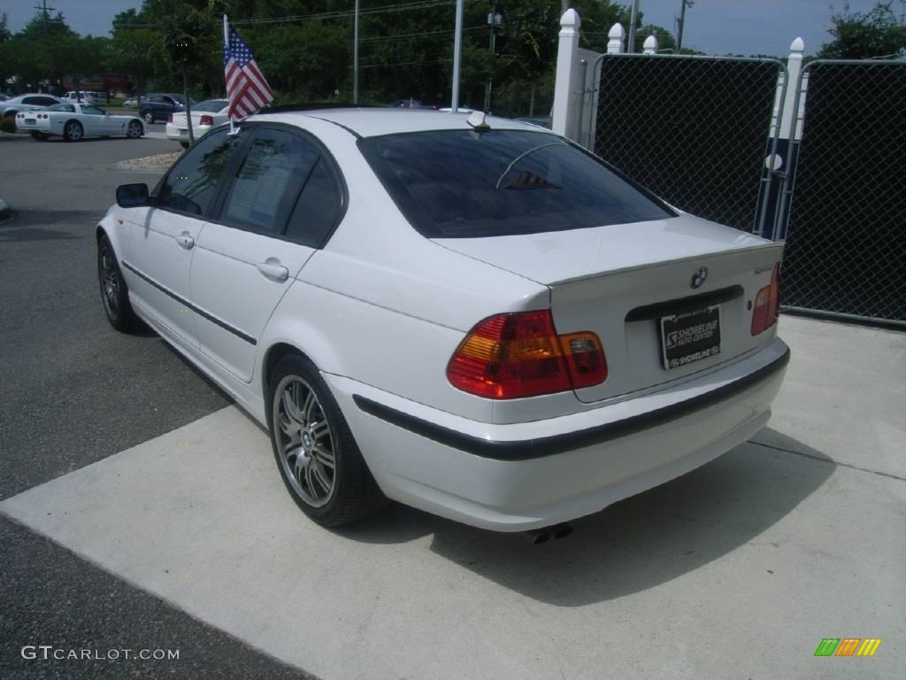 2005 3 Series 325i Sedan - Alpine White / Sand photo #4