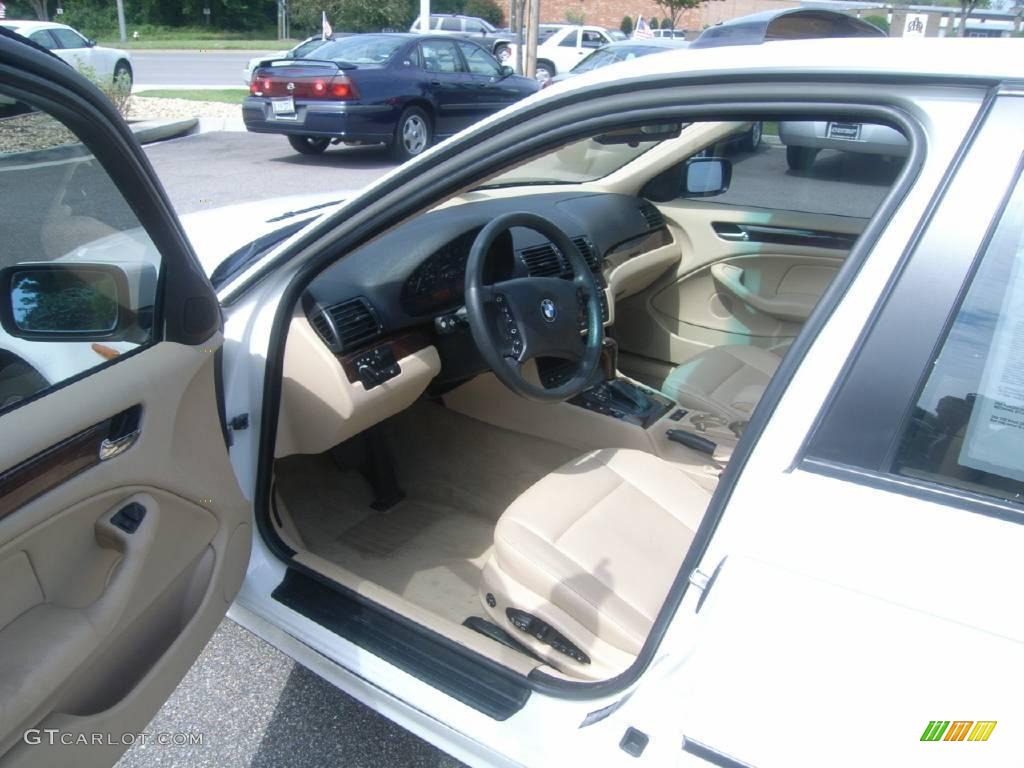 2005 3 Series 325i Sedan - Alpine White / Sand photo #13