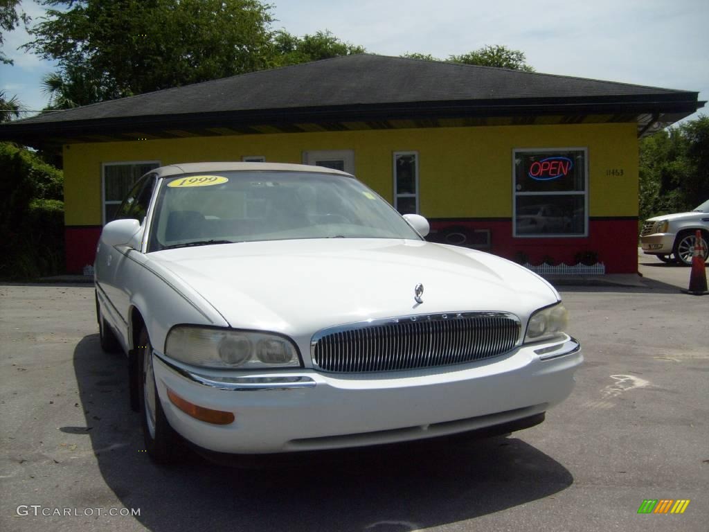 1999 Park Avenue  - Bright White Diamond / Taupe photo #9