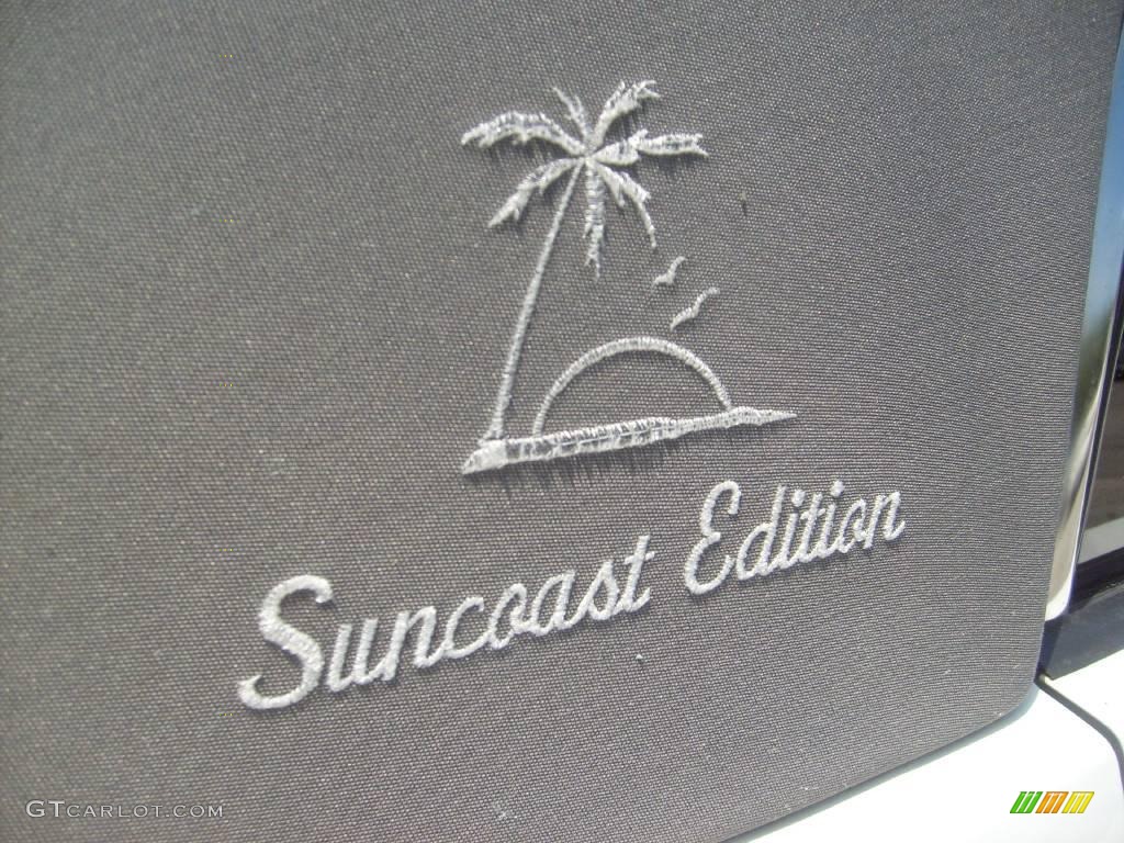 1999 Park Avenue  - Bright White Diamond / Taupe photo #17