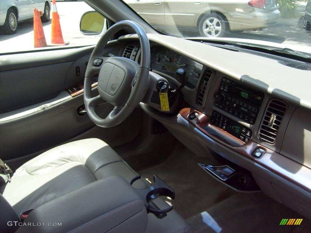 1999 Park Avenue  - Bright White Diamond / Taupe photo #18