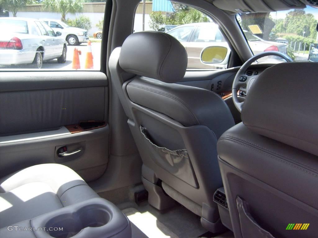 1999 Park Avenue  - Bright White Diamond / Taupe photo #19