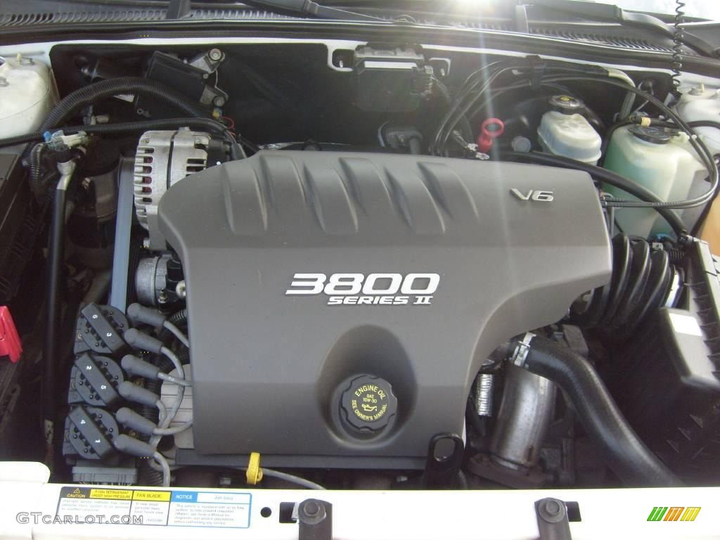 1999 Park Avenue  - Bright White Diamond / Taupe photo #27