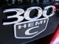 Brilliant Black - 300 C HEMI Photo No. 7