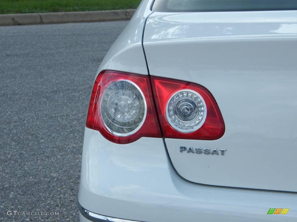 2007 Passat 2.0T Sedan - Candy White / Pure Beige photo #10