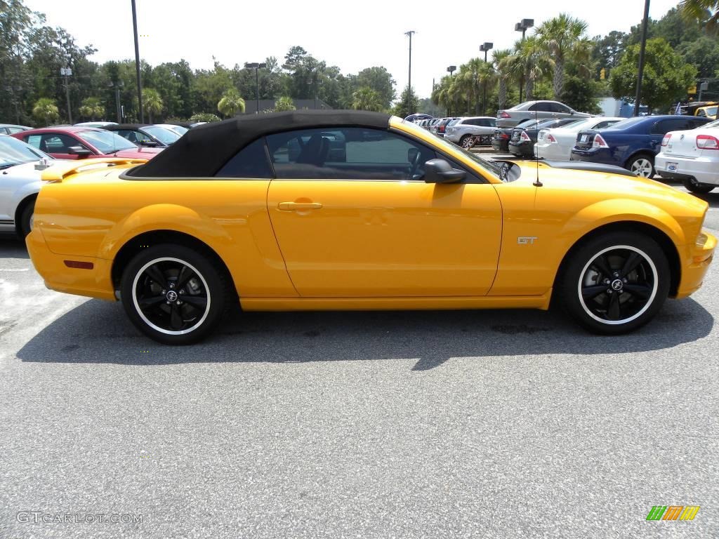2007 Mustang GT Premium Convertible - Grabber Orange / Dark Charcoal photo #9