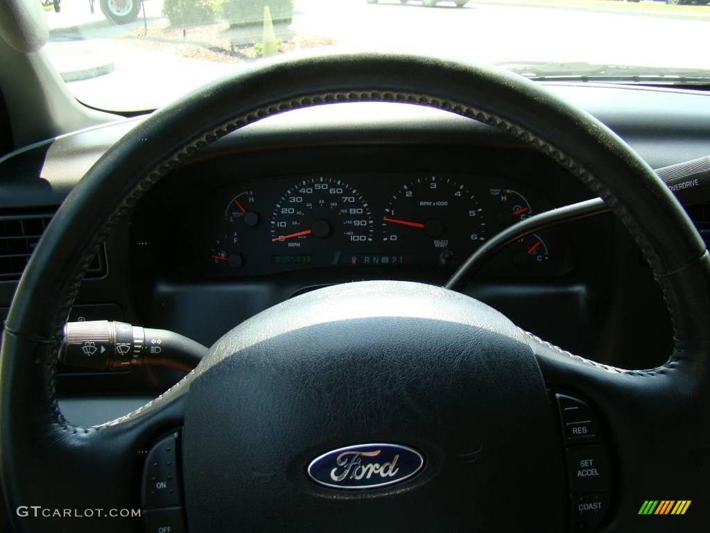 2004 F250 Super Duty XLT SuperCab - Oxford White / Medium Flint photo #15