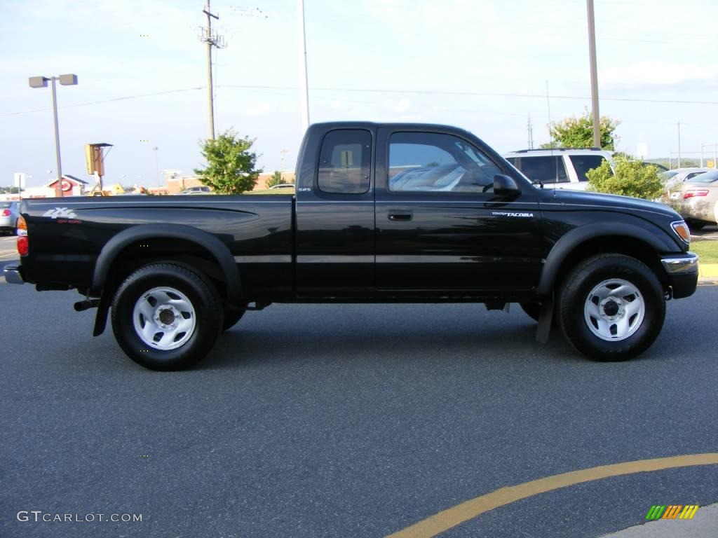 2004 Tacoma V6 Xtracab 4x4 - Black Sand Pearl / Charcoal photo #15