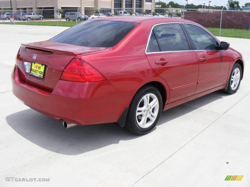 2007 Accord SE Sedan - Moroccan Red Pearl / Gray photo #3