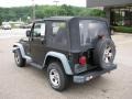 Black - Wrangler SE 4x4 Photo No. 3