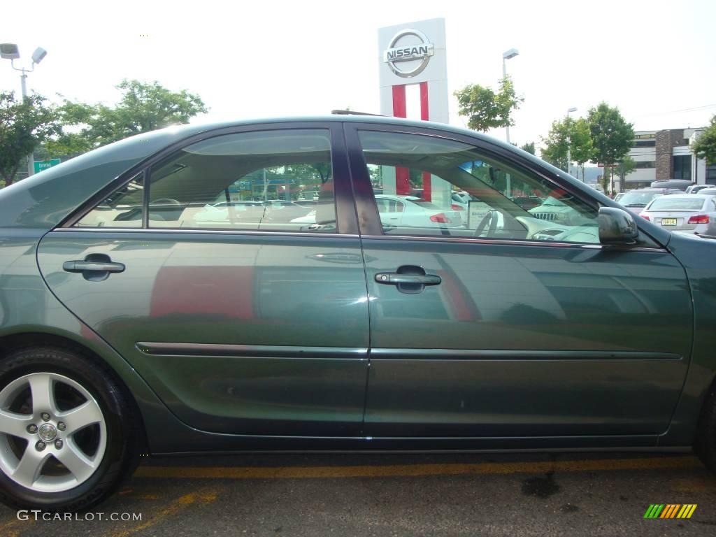 2002 Camry SE - Aspen Green Pearl / Taupe photo #21
