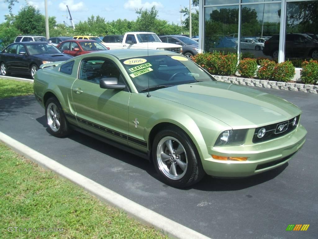 2006 Mustang V6 Premium Coupe - Legend Lime Metallic / Light Parchment photo #7