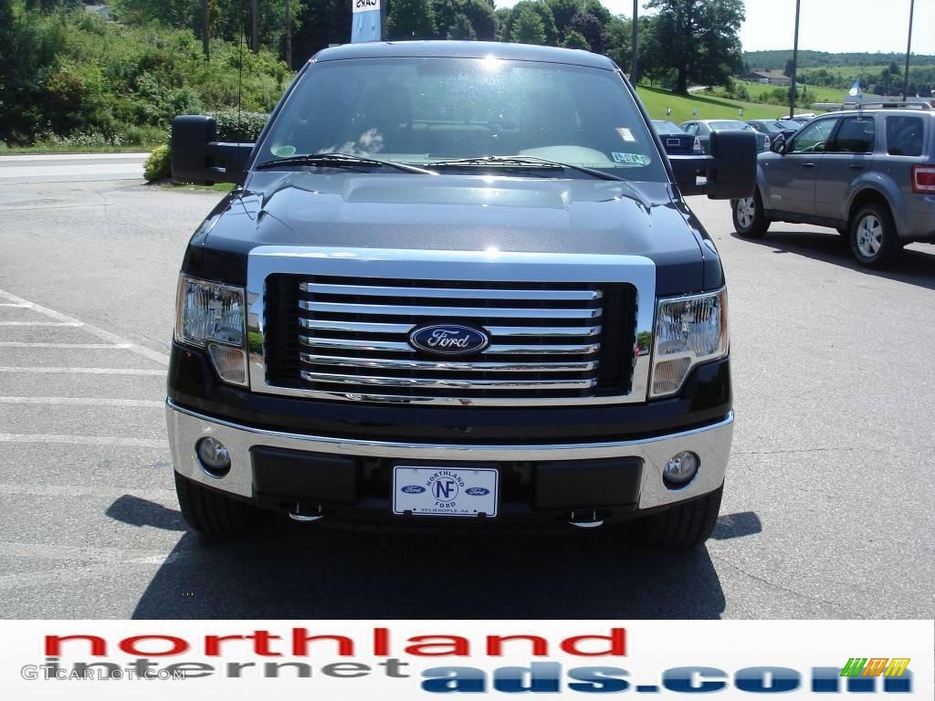 2010 F150 XLT SuperCrew 4x4 - Tuxedo Black / Medium Stone photo #3