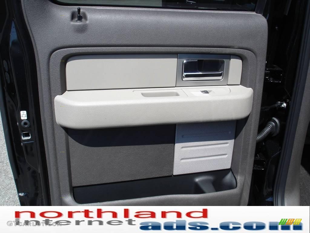 2010 F150 XLT SuperCrew 4x4 - Tuxedo Black / Medium Stone photo #13