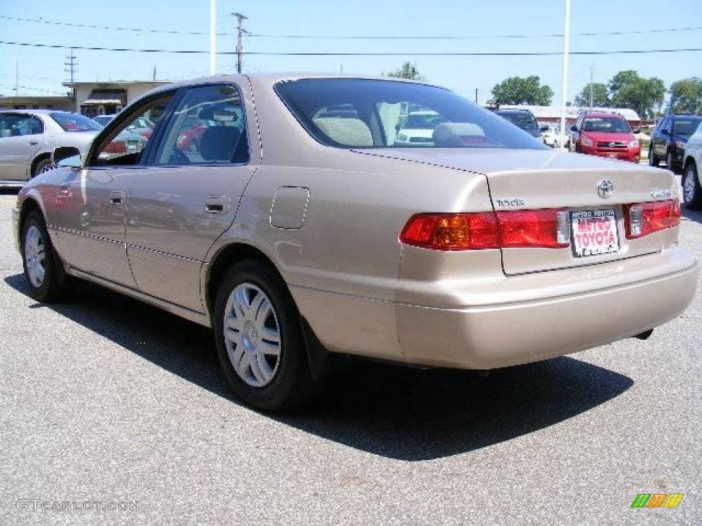 2000 Camry LE - Cashmere Beige Metallic / Oak photo #5