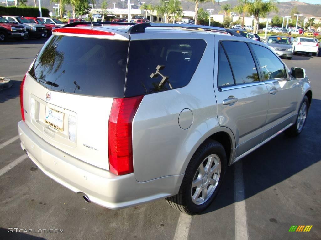 2005 SRX V8 AWD - Light Platinum / Ebony photo #3