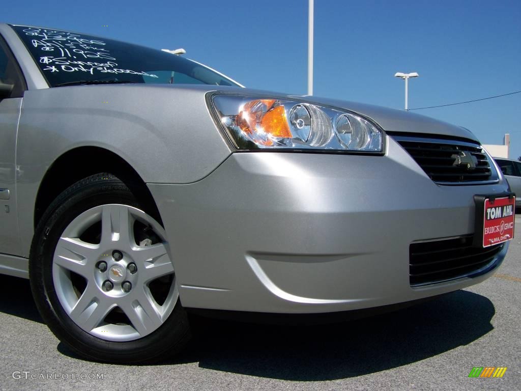 2006 Malibu Maxx LT Wagon - Silverstone Metallic / Ebony Black photo #2