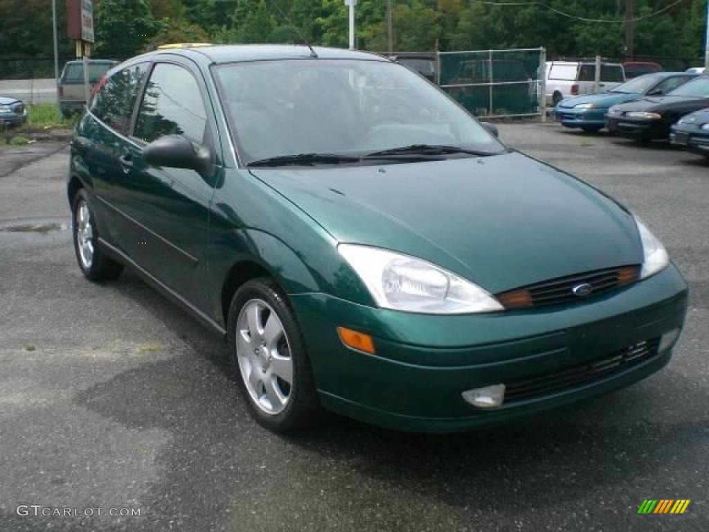 2001 Focus ZX3 Coupe - Rainforest Green Metallic / Medium Graphite Grey photo #2