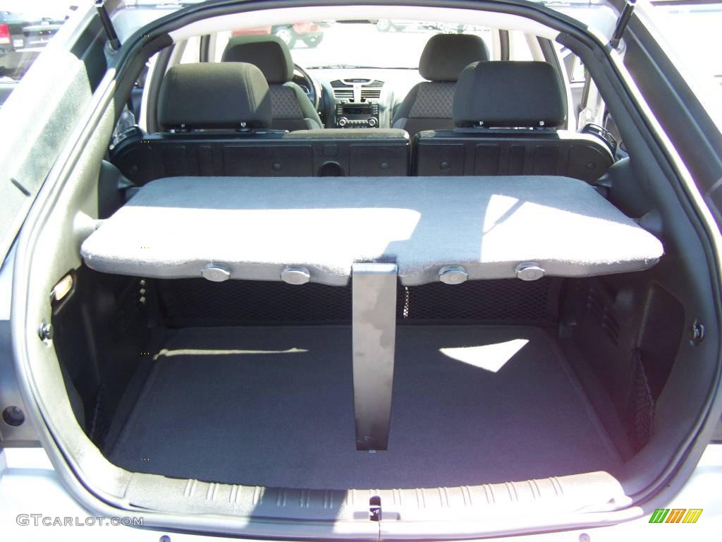 2006 Malibu Maxx LT Wagon - Silverstone Metallic / Ebony Black photo #11