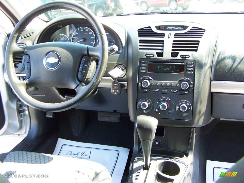 2006 Malibu Maxx LT Wagon - Silverstone Metallic / Ebony Black photo #16