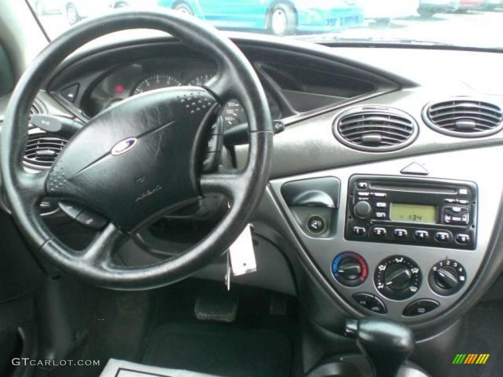 2001 Focus ZX3 Coupe - Rainforest Green Metallic / Medium Graphite Grey photo #13