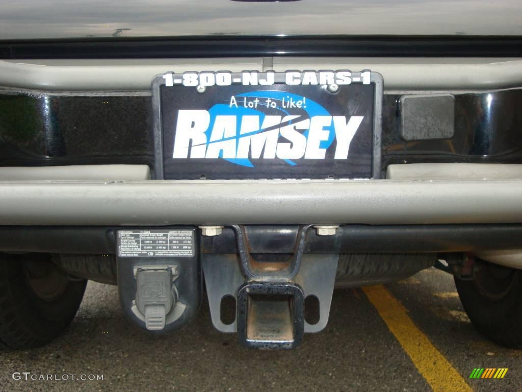 2004 Tahoe Z71 4x4 - Black / Tan/Neutral photo #24