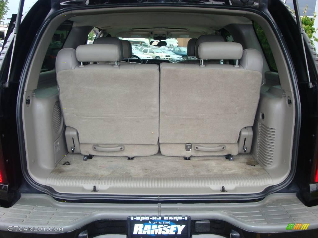 2004 Tahoe Z71 4x4 - Black / Tan/Neutral photo #35