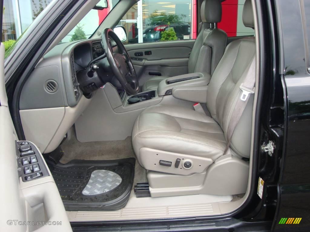 2004 Tahoe Z71 4x4 - Black / Tan/Neutral photo #37