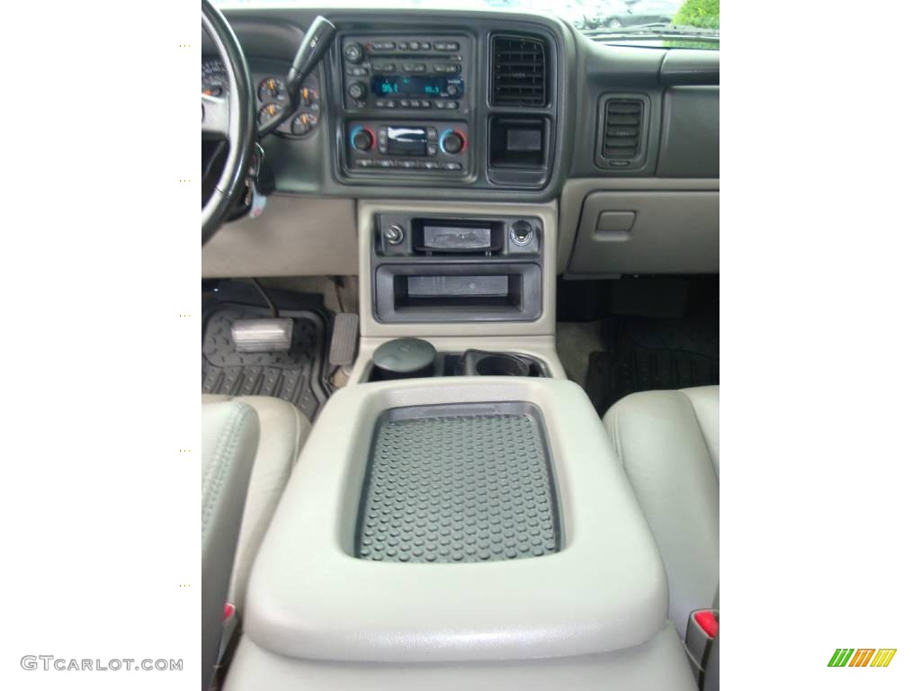 2004 Tahoe Z71 4x4 - Black / Tan/Neutral photo #43