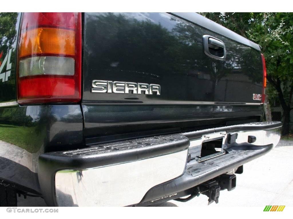 2003 Sierra 2500HD SLE Extended Cab 4x4 - Carbon Metallic / Dark Pewter photo #15