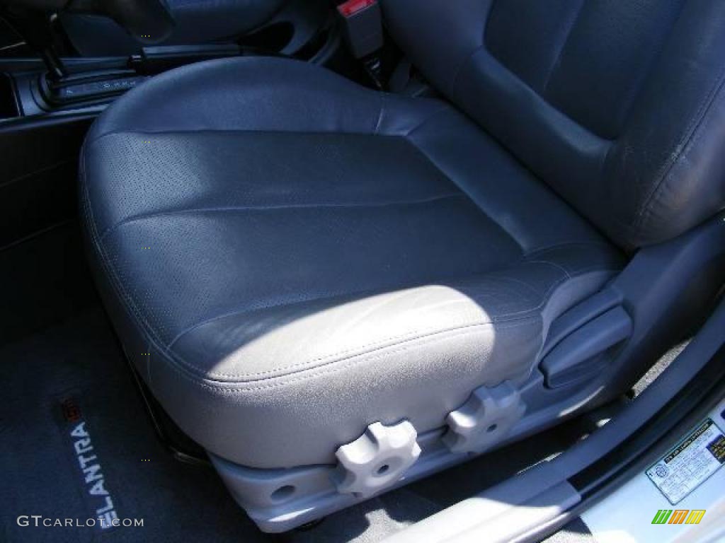 2004 Elantra GT Hatchback - Sterling Silver / Dark Gray photo #10