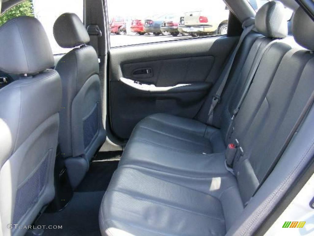 2004 Elantra GT Hatchback - Sterling Silver / Dark Gray photo #11